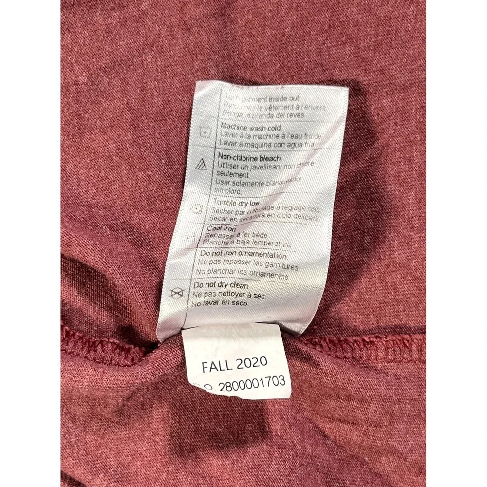 Carhartt Shirt Mens Small Red Cotton Graphic Logo Crew Neck Long Sleeve‎ Casual